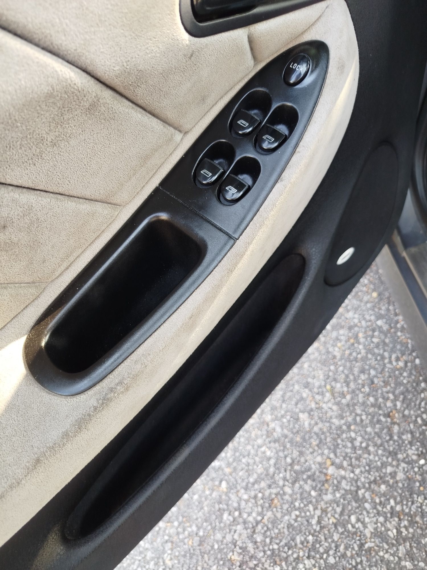 Lancia Lybra 1.9 jtd, vendo ou troco