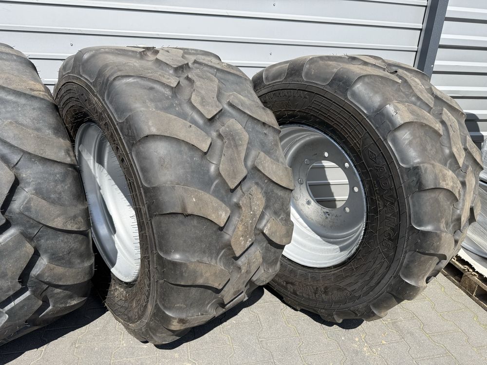 Komplet 4 kół 560/45R22.5 8 szpilek radialne jak nowe 560/45/22.5