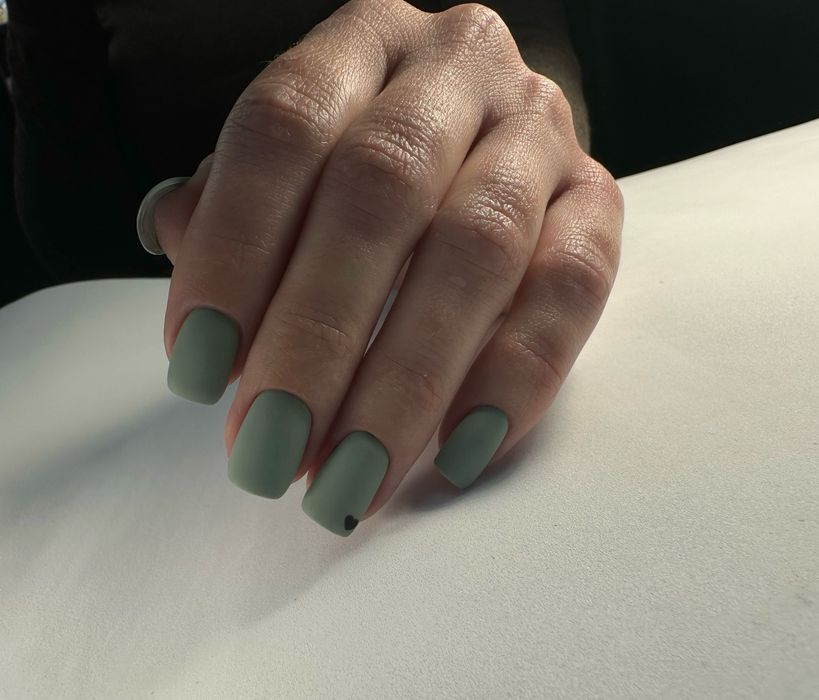 Манікюр з покриттям