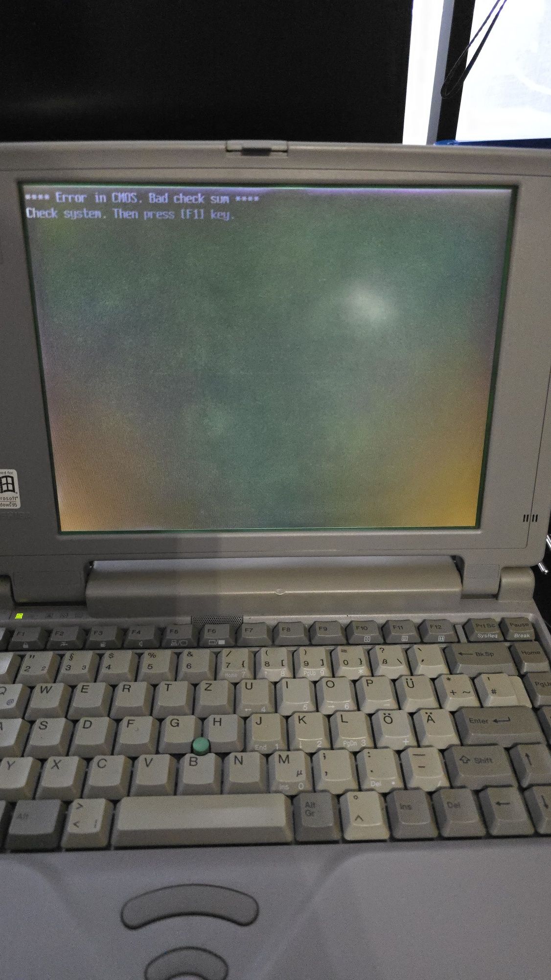Laptop retro Toshiba T2130CS bez dysku FDD raczej do czyszczenia