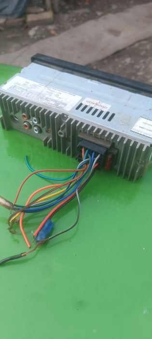 Продам две магнитолы