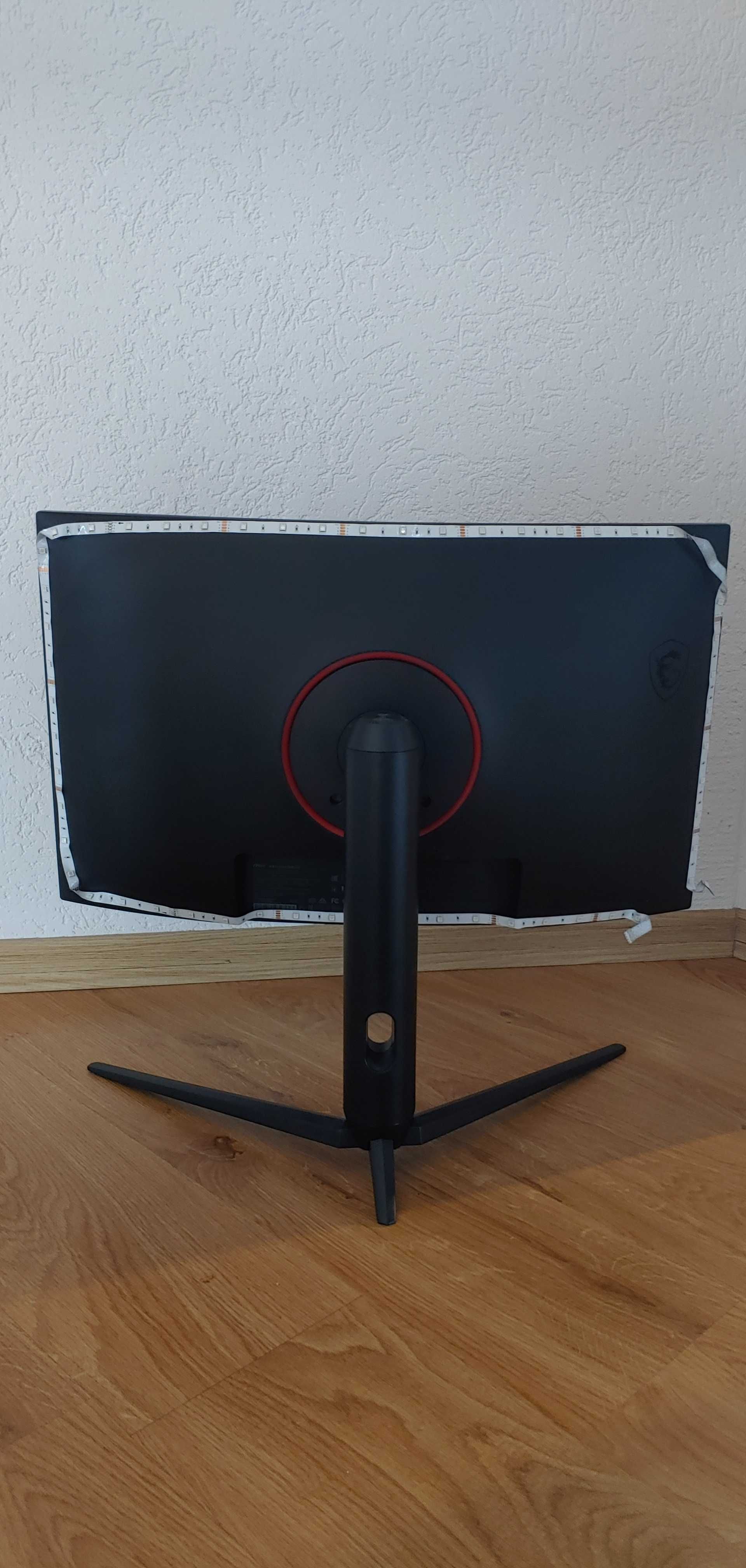 MSI  Optix G271CQP zakrzywiony, uszkodzony