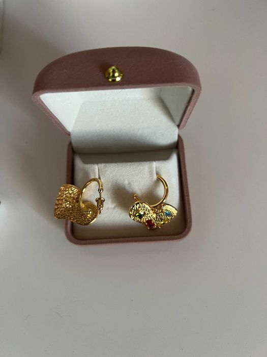 Brincos C.Paravano banhado a ouro 18k