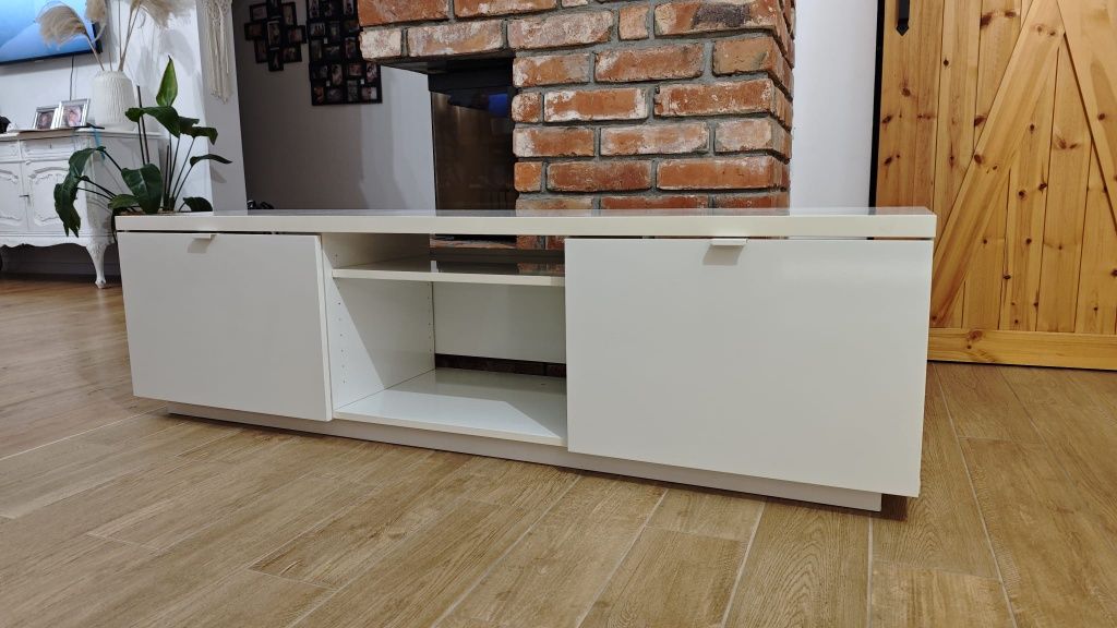 Szafka pod tv Ikea Byas