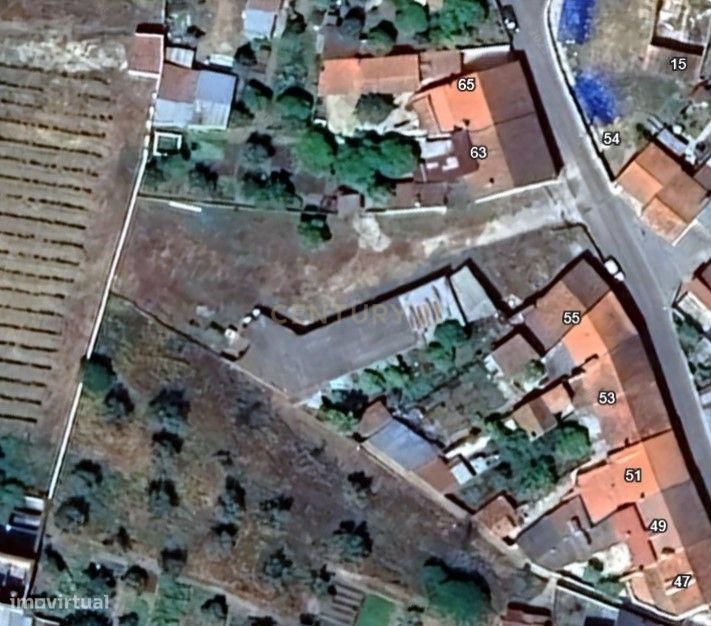 Terreno Urbano com Vista para Serra em Abrantes