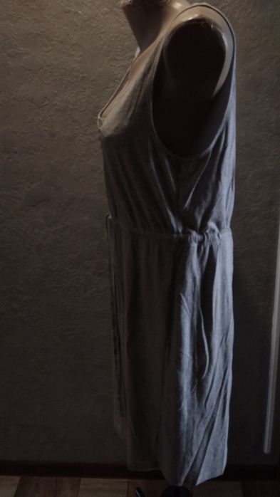 Жіноче плаття б/у