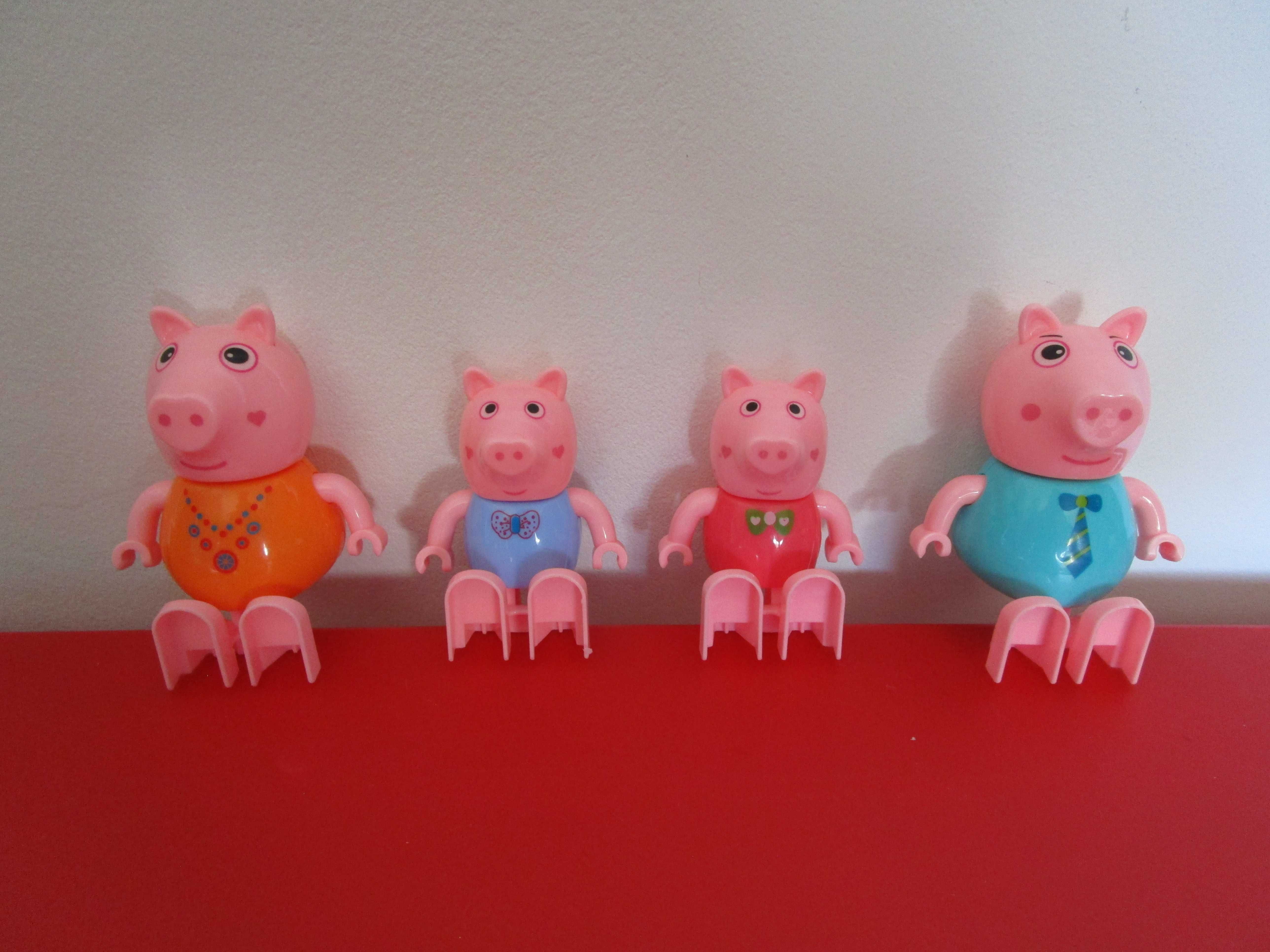 Conjunto de 4 Figuras Delux Articuladas da Porquinha Pepa / Peppa Pig