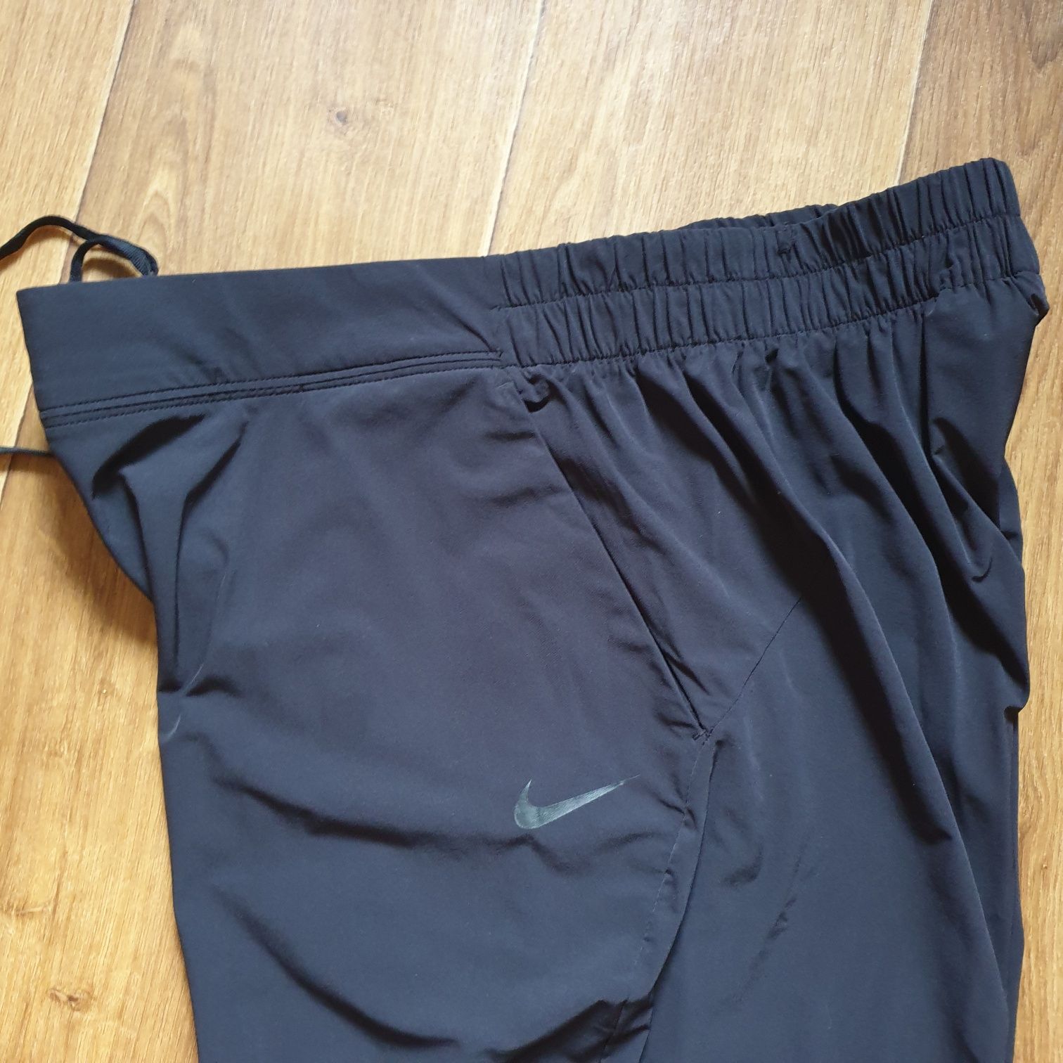 Штаны Nike L/M мужские 46/48 спортивные джоггеры чёрные компрессионные