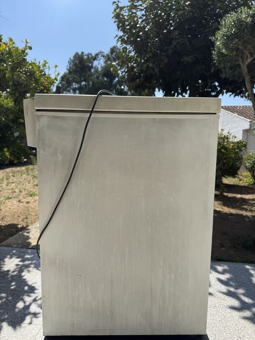 Arca congeladora a funcionar bem