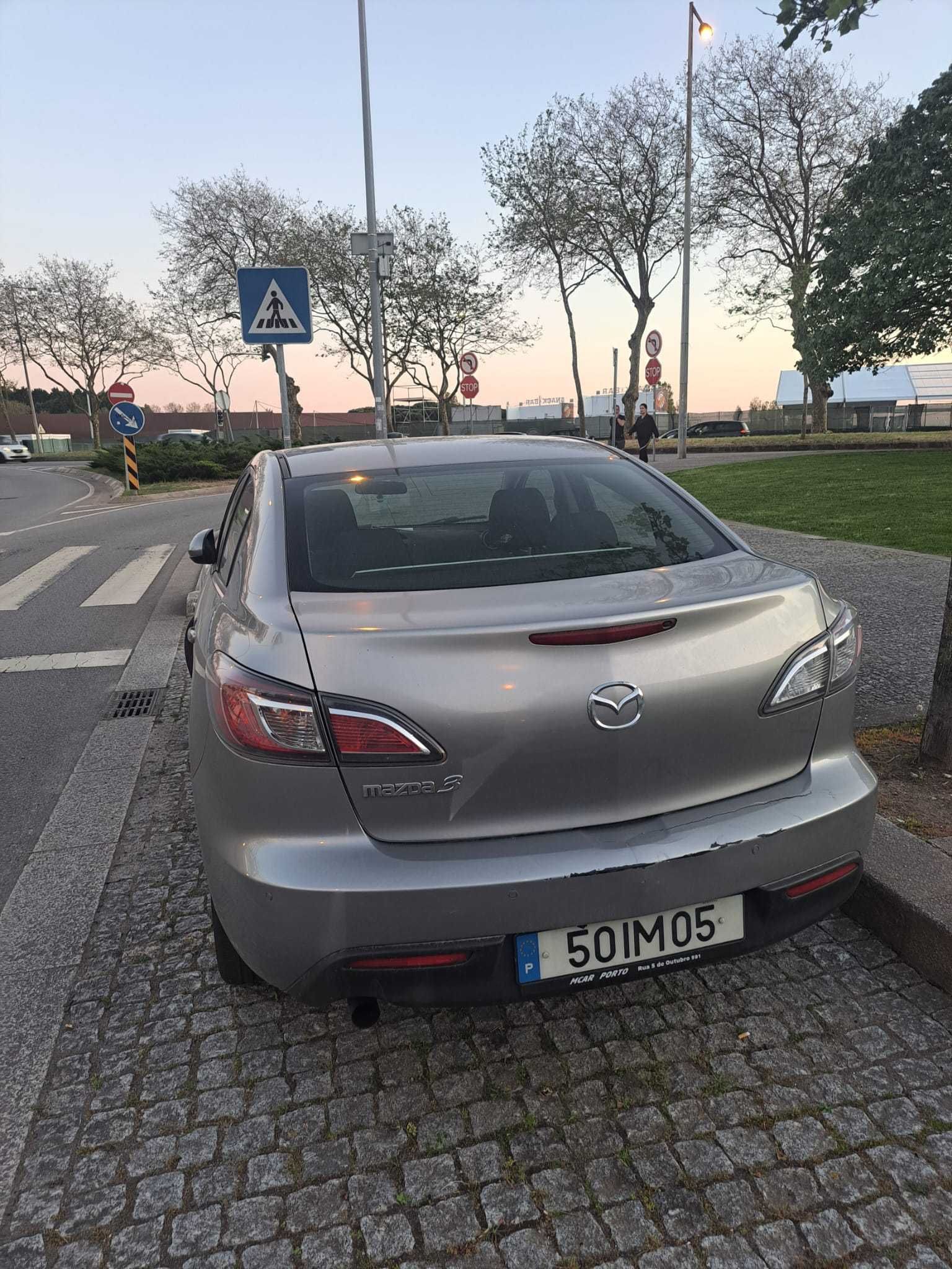 Mazda 3 1.6 MZ.CD CS Sport Plus | 110cv | 2009 | Cinza Metalizado