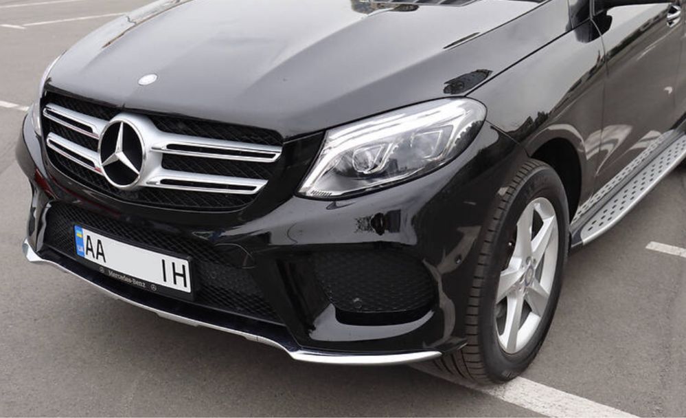 Бампер передний GLE W166 AMG Line