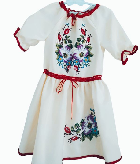 вишиваний одяг, вишиванка:плаття, костюм 1-3р., 3-5р., 4-6р.