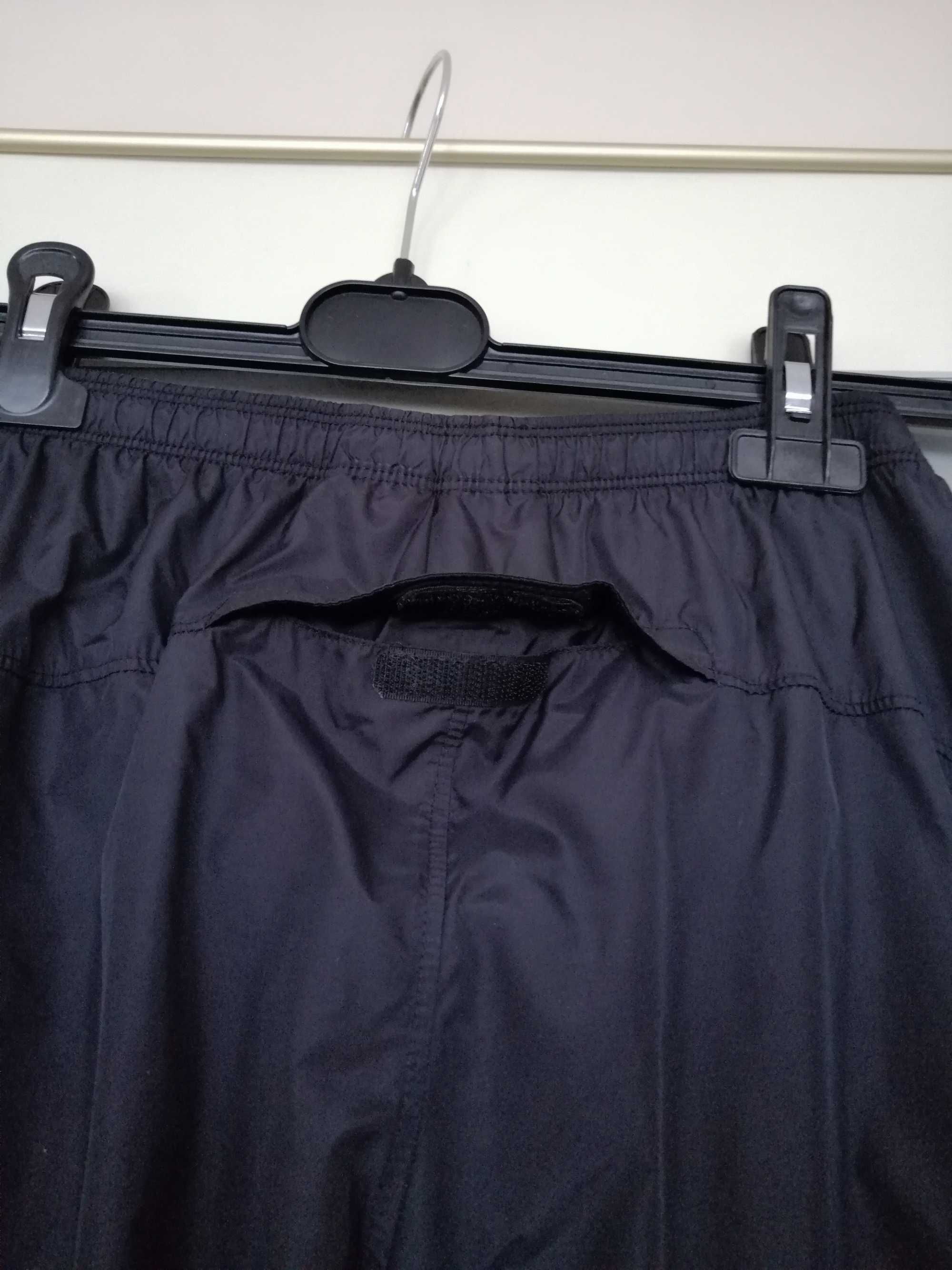 Spodnie Nike Dri-Fit do biegania, rozmiar S.