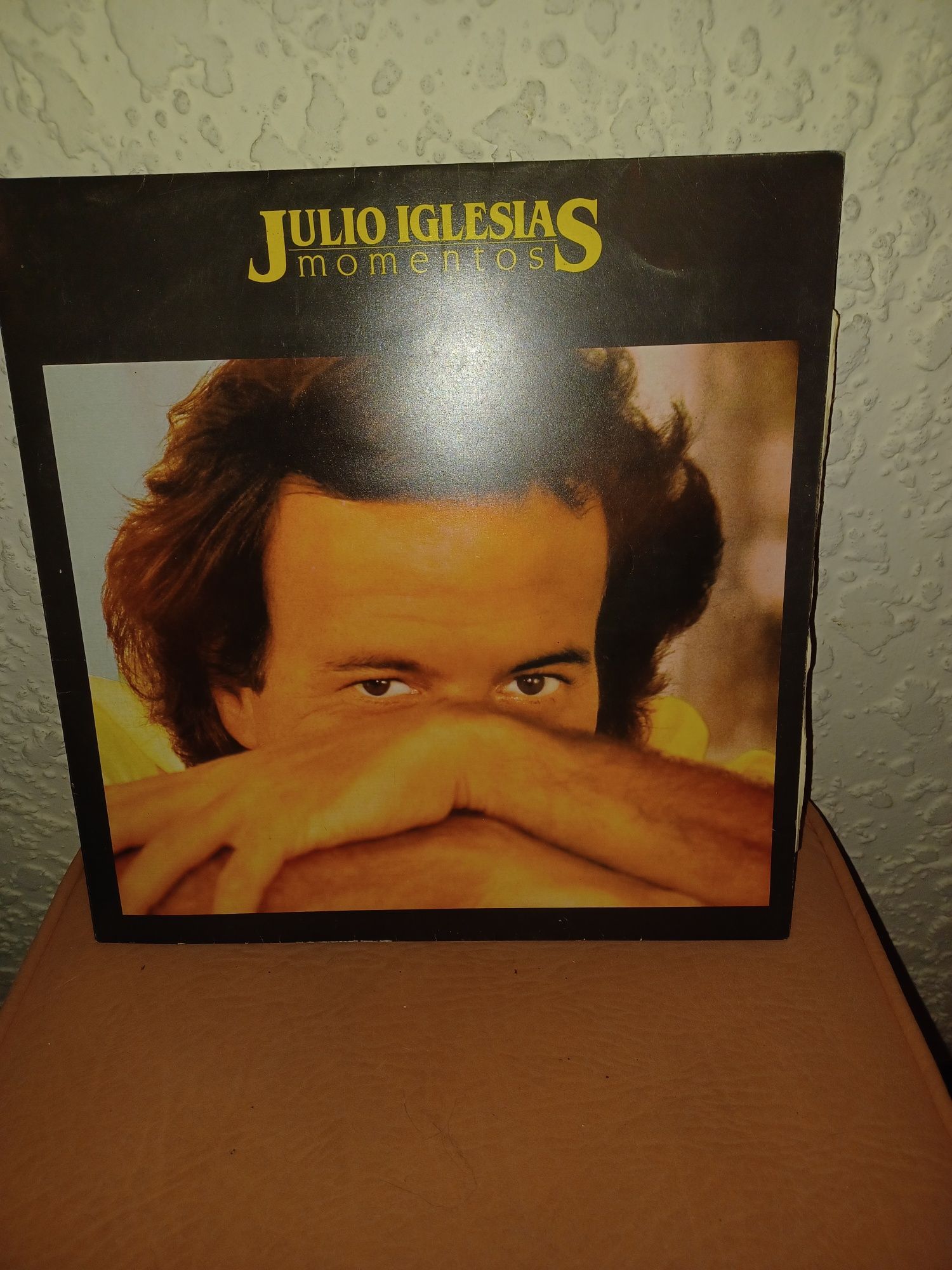 Vinil de Júlio Iglesias um bom clássico