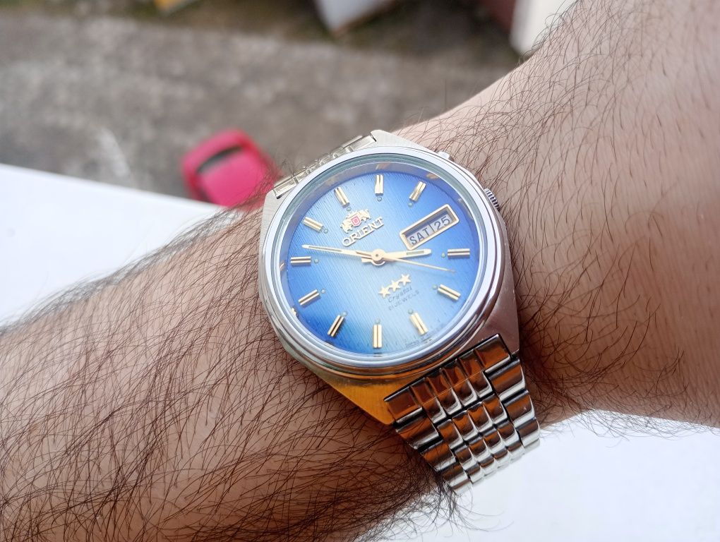 Błękit morski zegarek orient crystal japan ni seiko tissot citizen