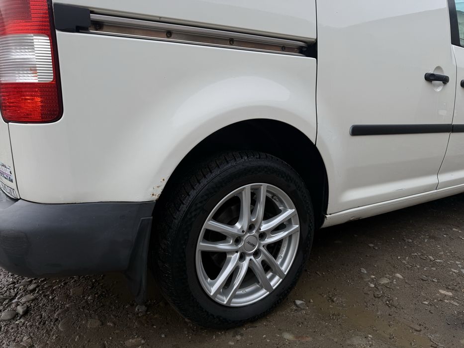 Продам свій автомобіль , в гарному стані