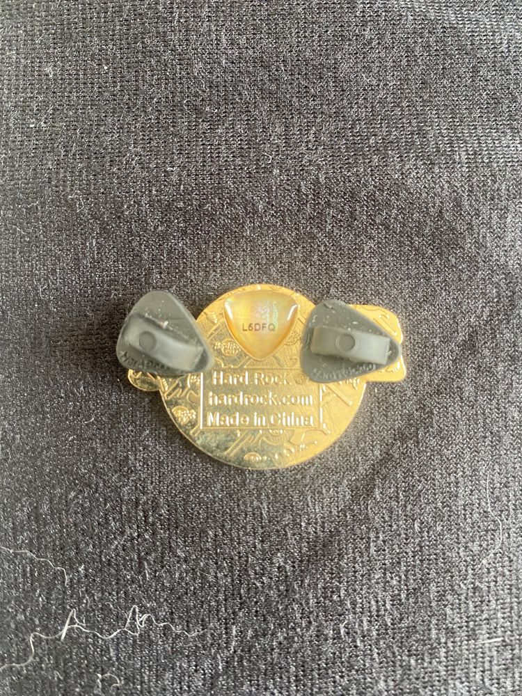 Hard Rock Cafe pin