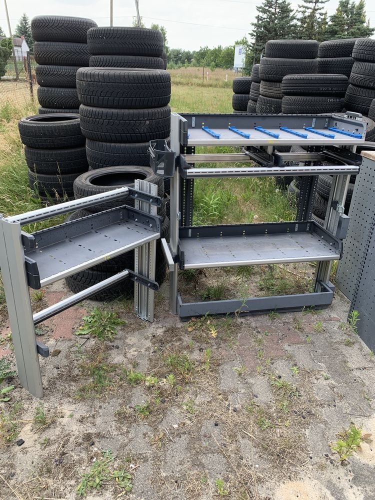 Zabudowa serwisowa do busa sortimo