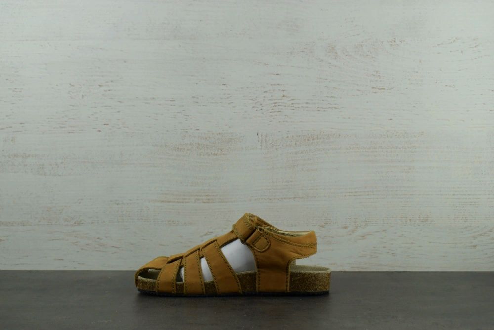Кожаные сандалии En Fant. размер 30