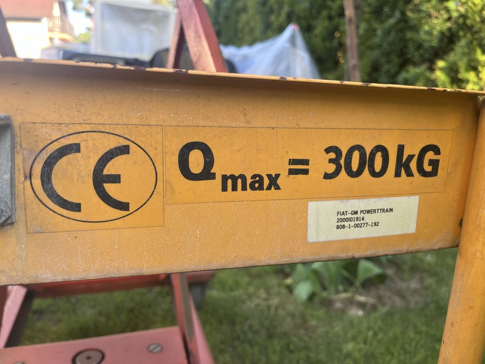 Stół nożycowy krzyżowy