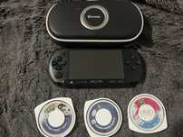 Psp Street + 3 gry + Karta 4 gb + futerał - Stan bardzo dobry-OKAZJA!!