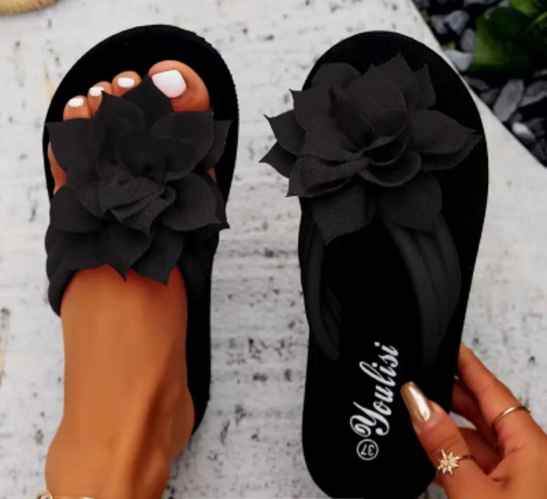Chinelas florais para mulher