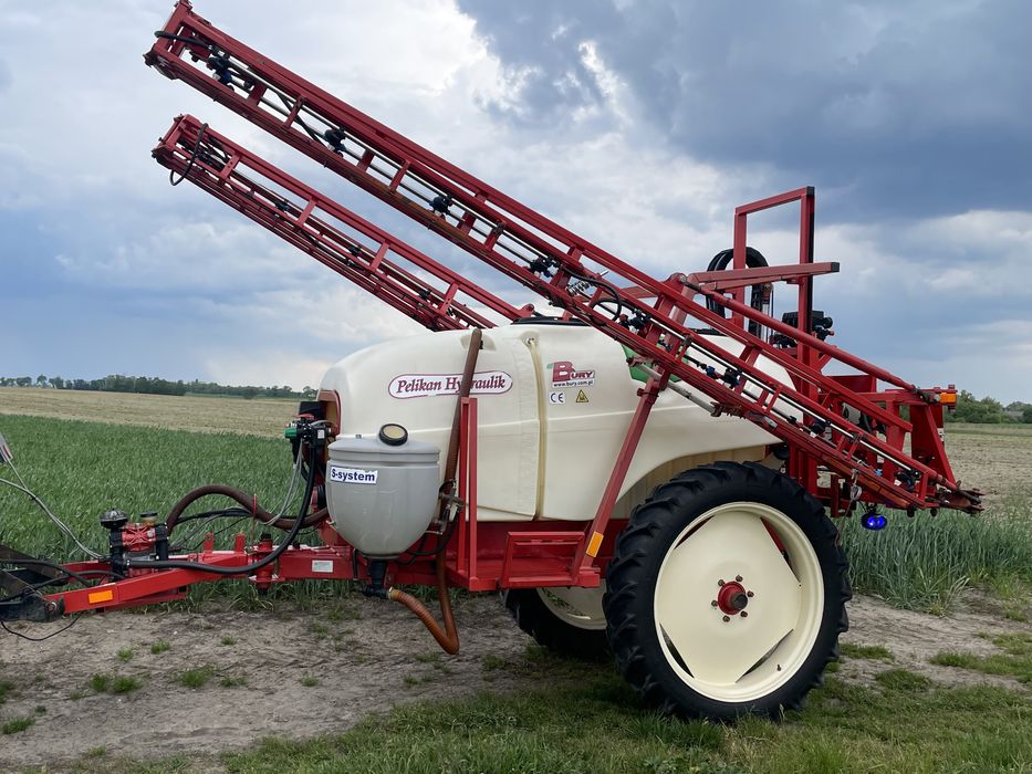 Opryskiwacz Bury Pelikan 2000 l 18m Hydraulik Komputer Bravo