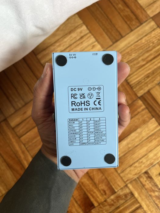 Pedal de guitarra + Mini Amp