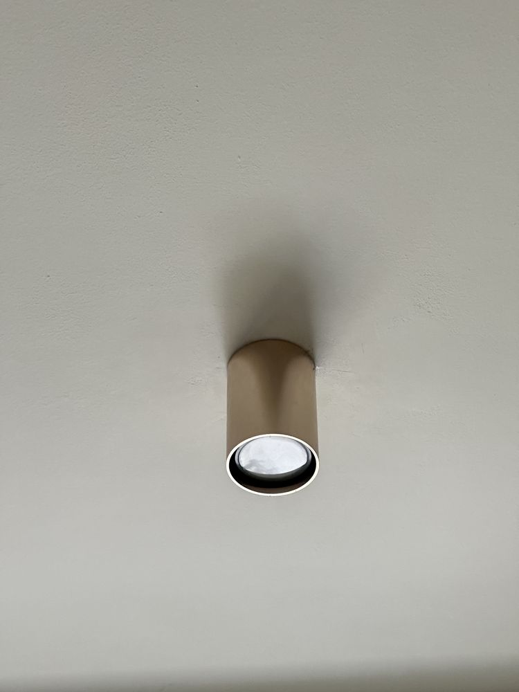 Oprawka lampa punktowa, spot sufitowy, natynkowa złota, połysk