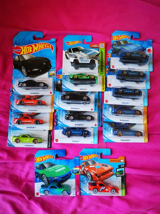 Mazda Hot wheels novo com portes incluídos