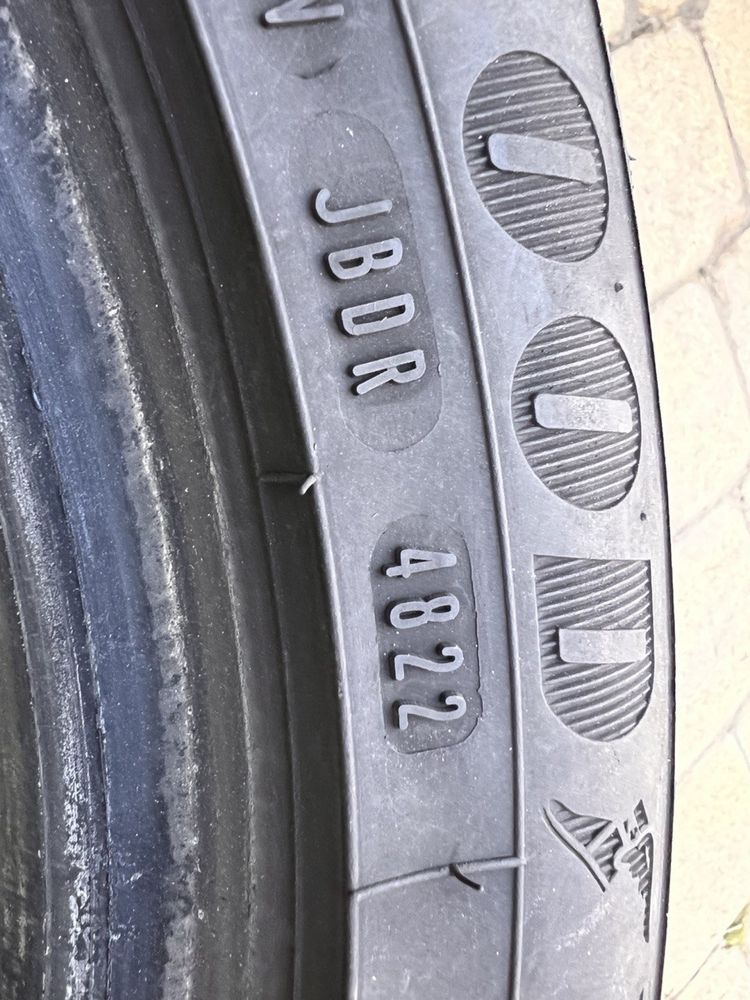 Продам шини Goodyear