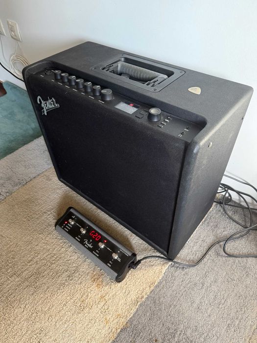 Combo Fender Telecaster + MUSTANG GT100 + MGT-4