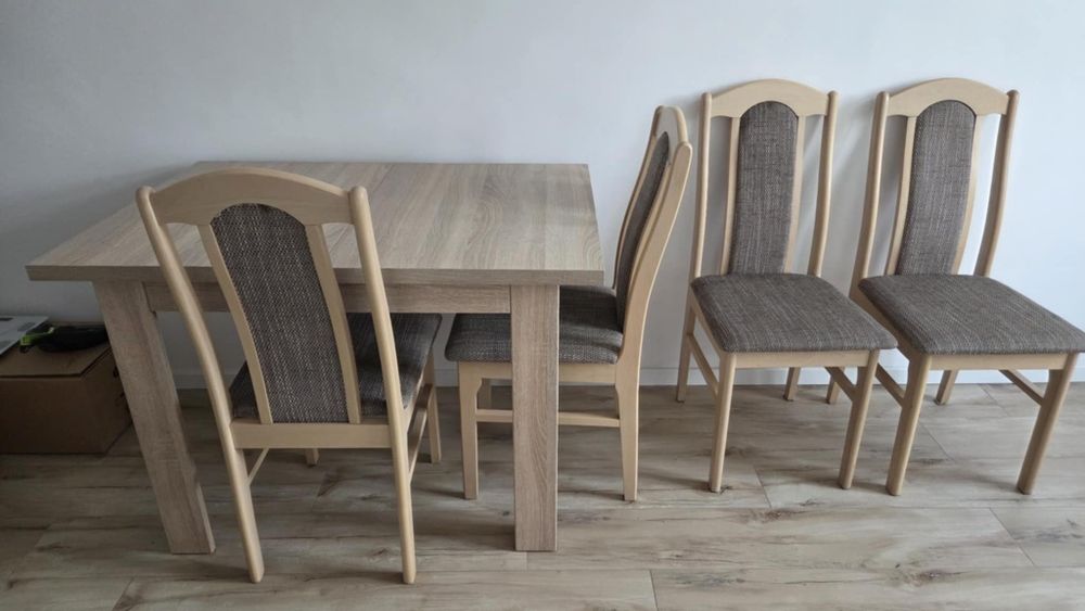 Rozkładany stół z 4 krzesłami dąb sonoma