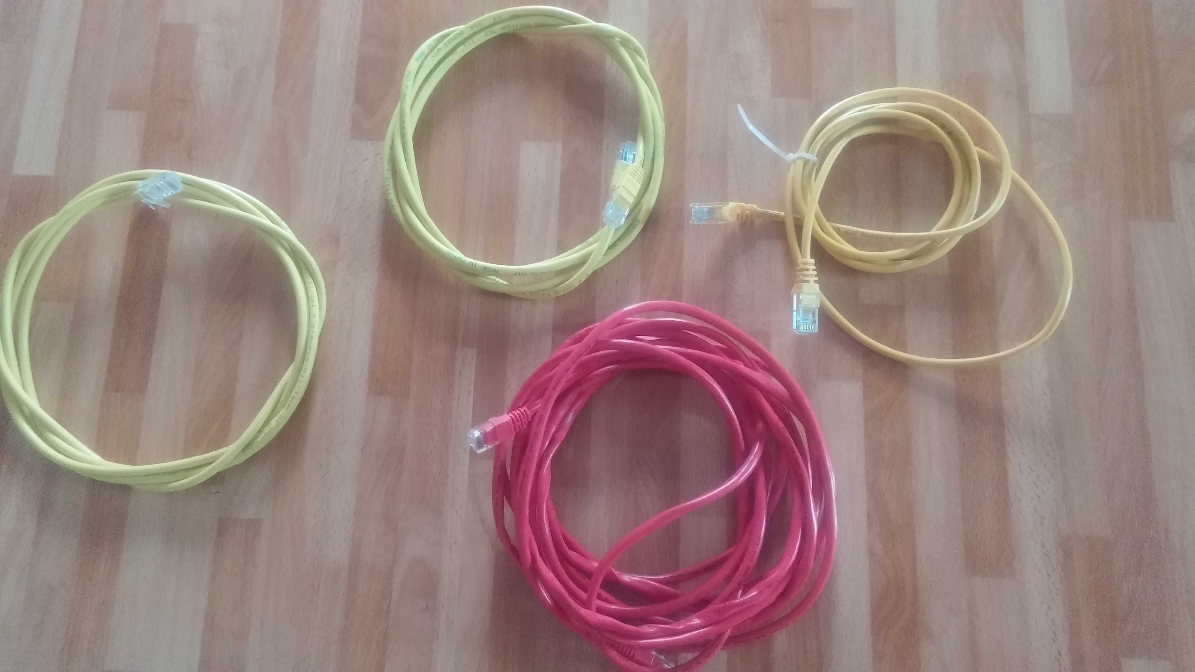 Diversos cabos e adaptadores