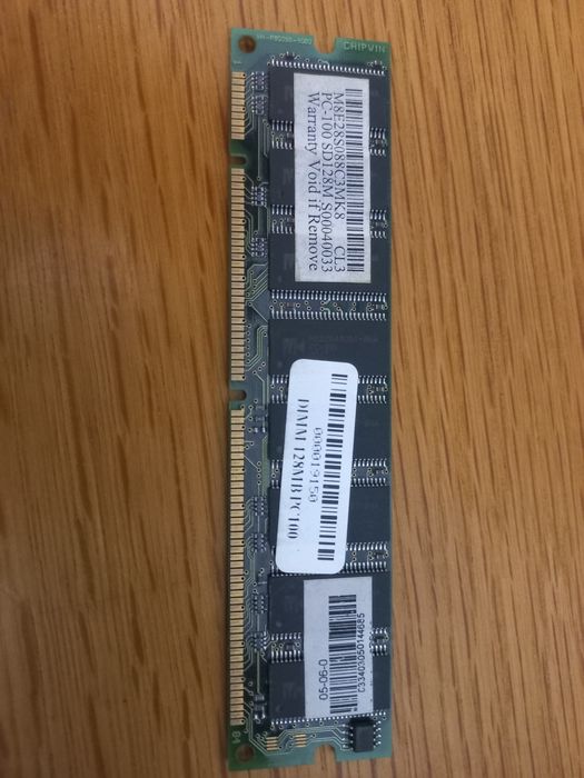 Stick de RAM 128MB SD RAM 128 pin