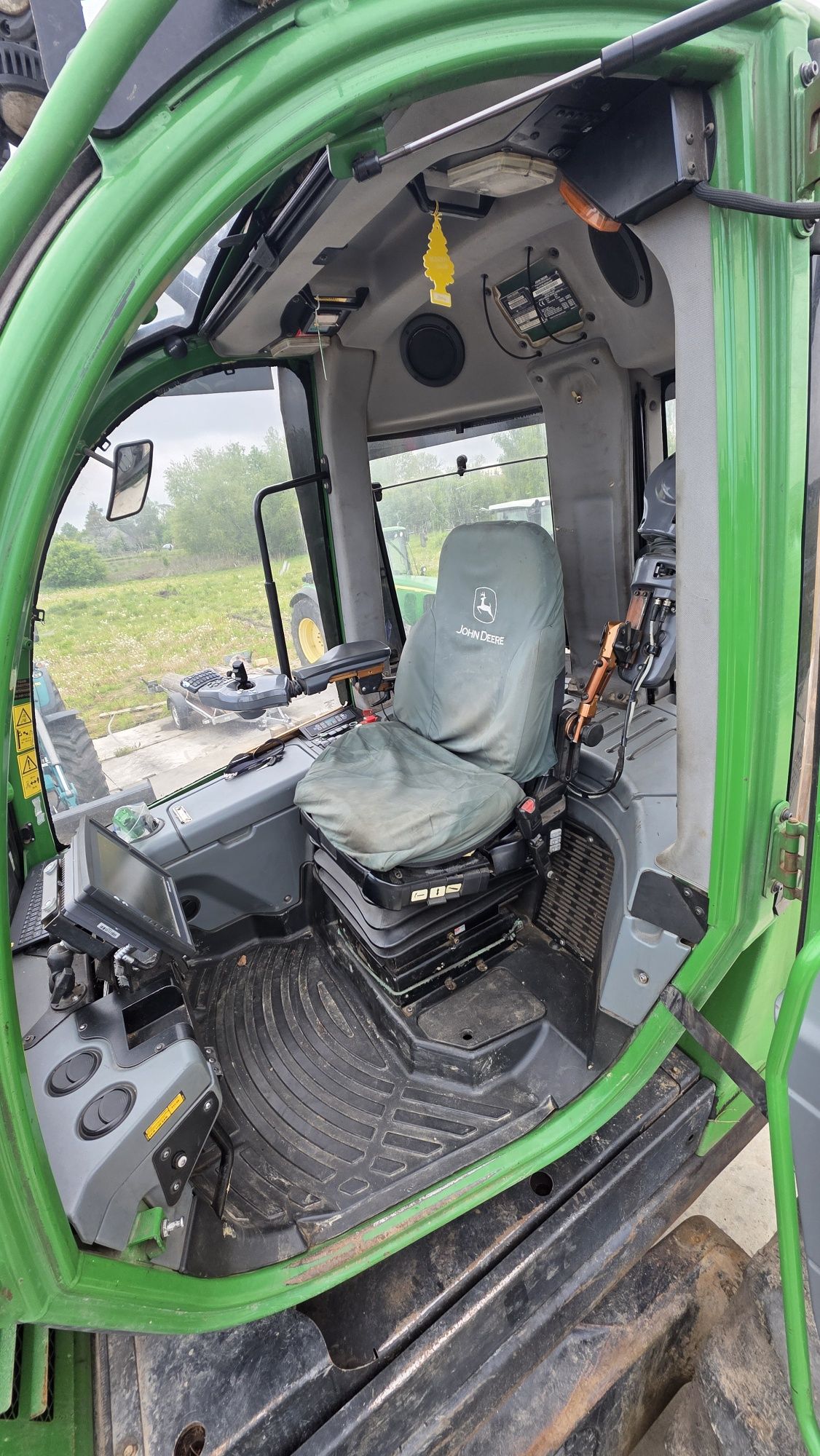 Forwarder John deere 1210e z 2014 r. Maszyna leśna