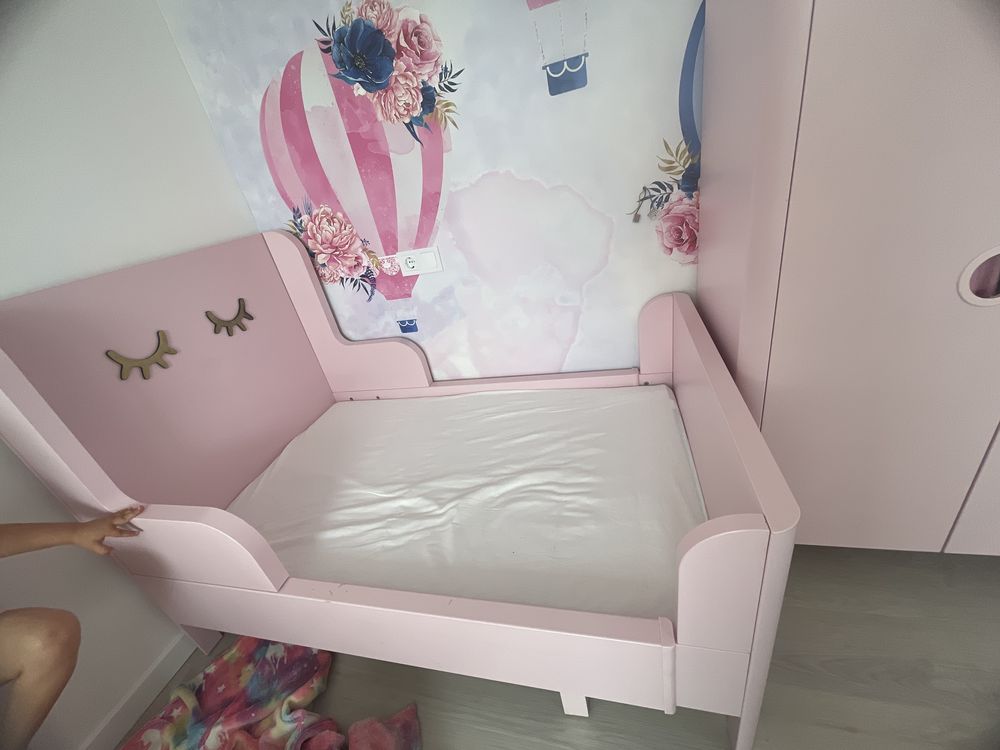 Набір меблів Ікеа бусунге. Ikea busunge шафа, комод ліжко рожева