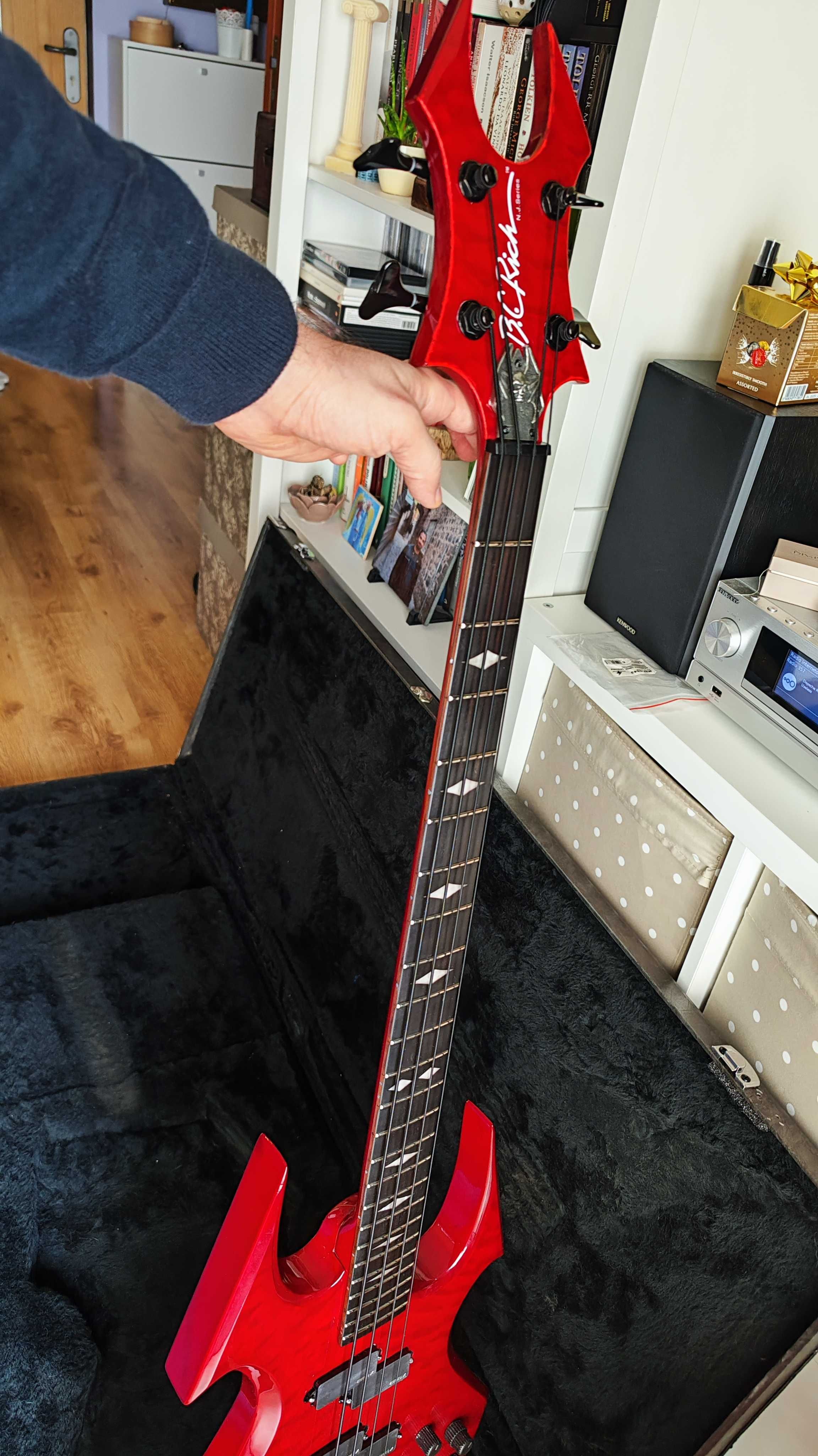 B.C. Rich Beast NJ Series gitara basowa