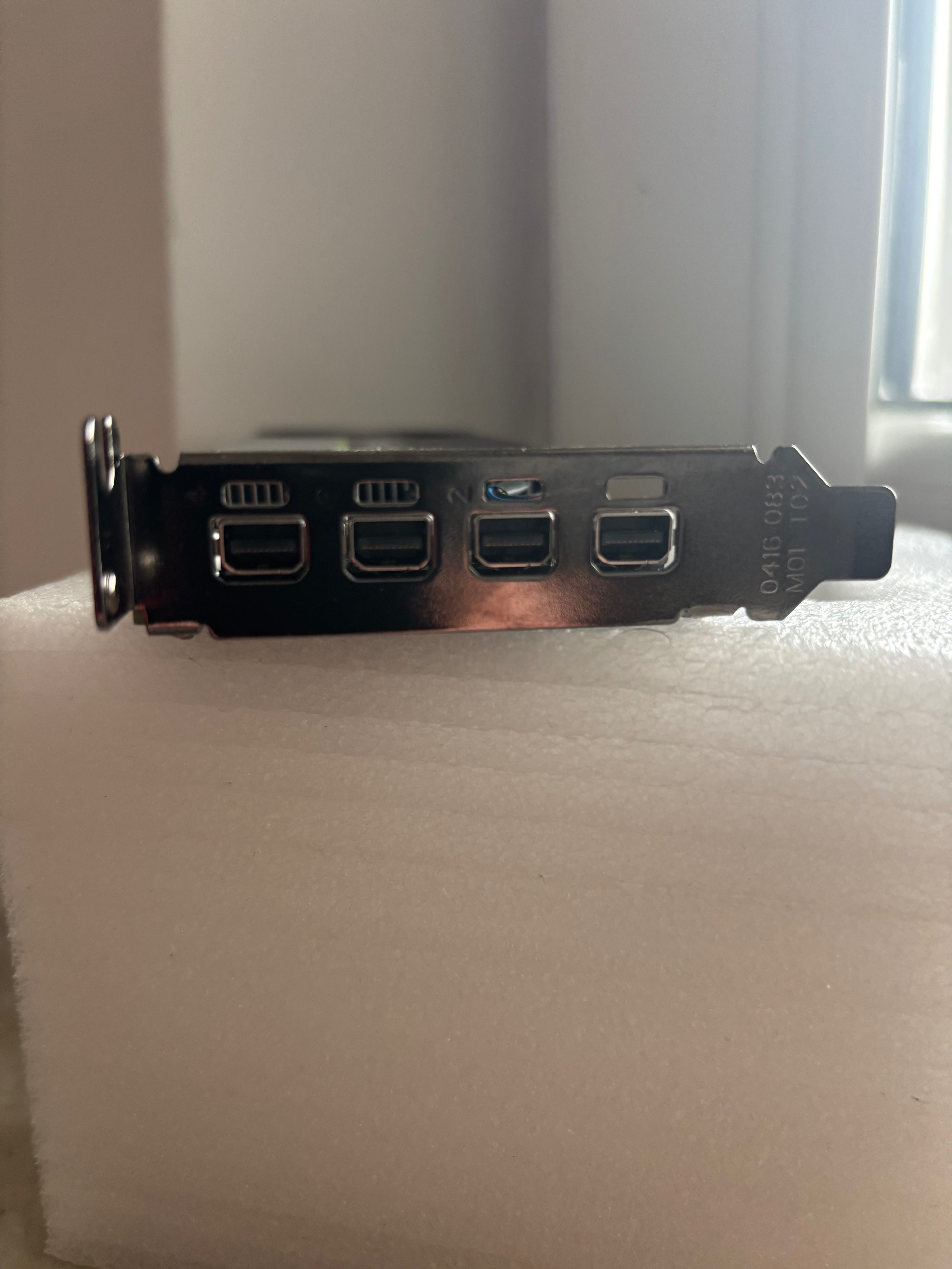 Karta graficzna Nvidia t1000 4gb gddr6 4 monitory