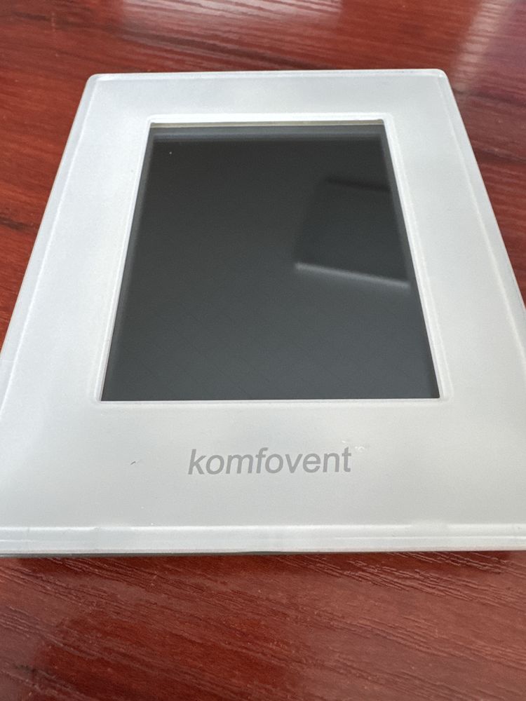 Panel sterujący C6.1 dla centrali wentylacyjnych Komfovent Domekt