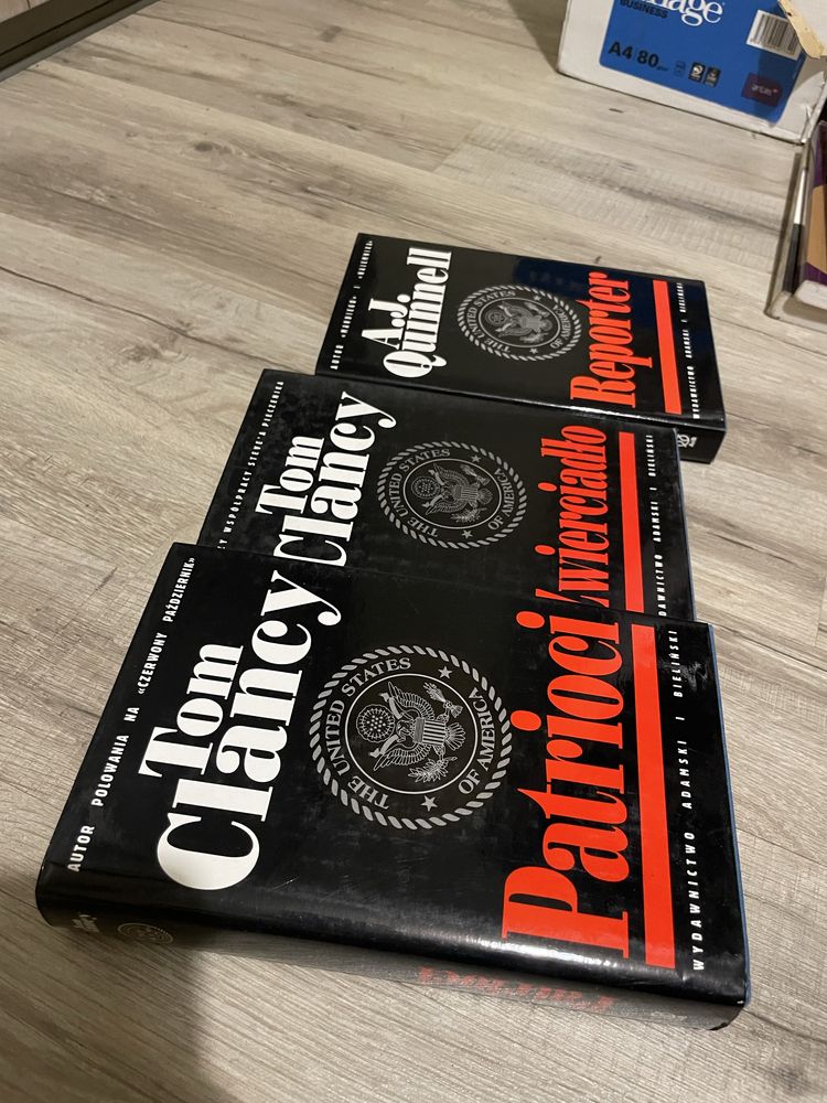 Dwie  ksiazki tom clancy; zwierciadlo,patrioci i a.j quinnell reporter