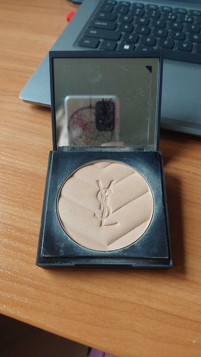 Puder kompaktowy YVES SAINT LAURENT