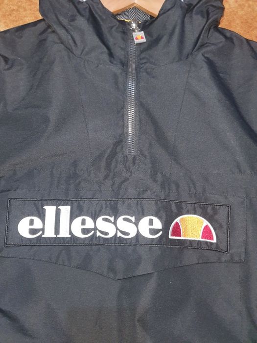 Elesse Anorak Windbreaker