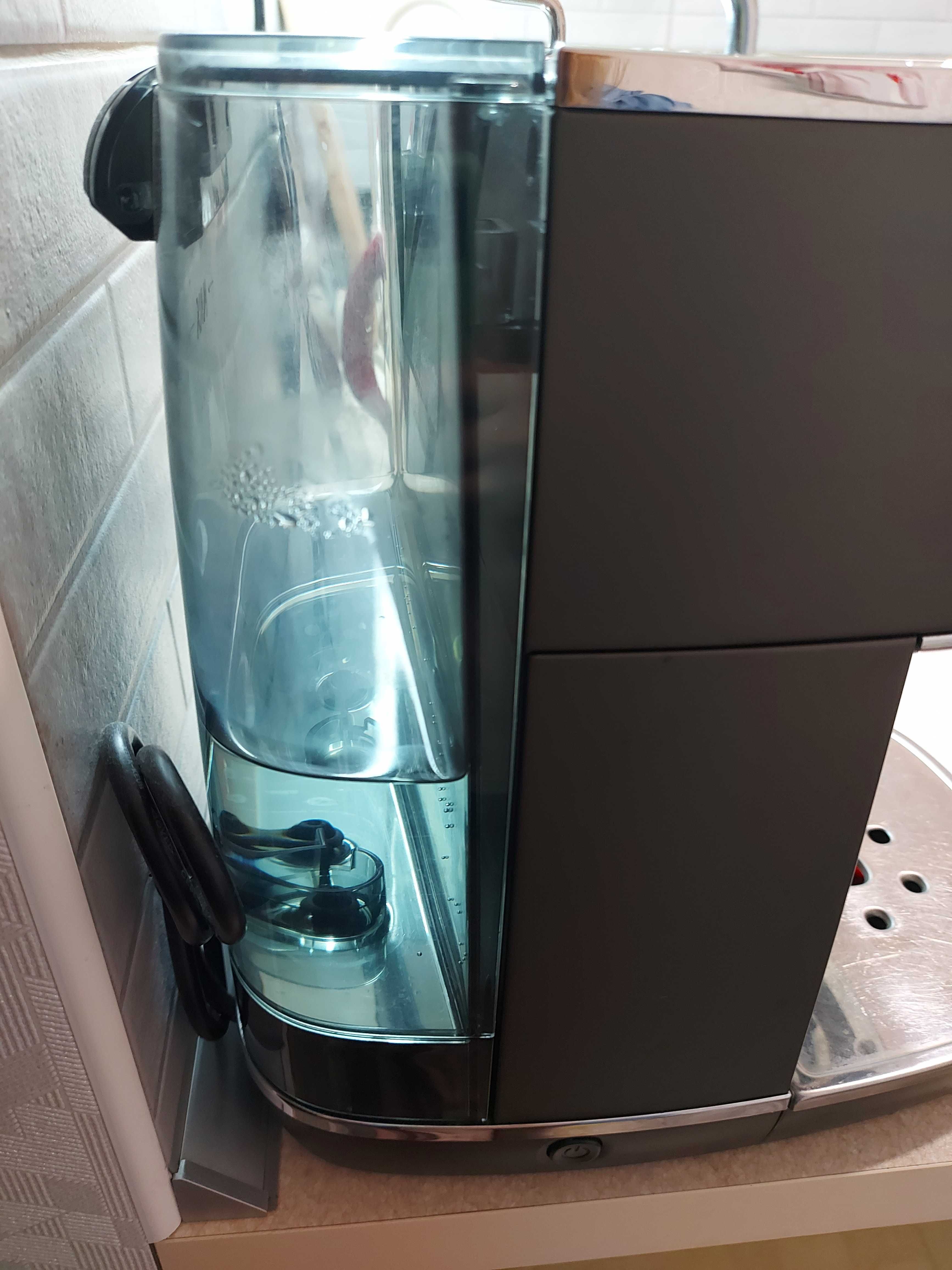 Delonghi ECI341 ріжкова кавоварка
