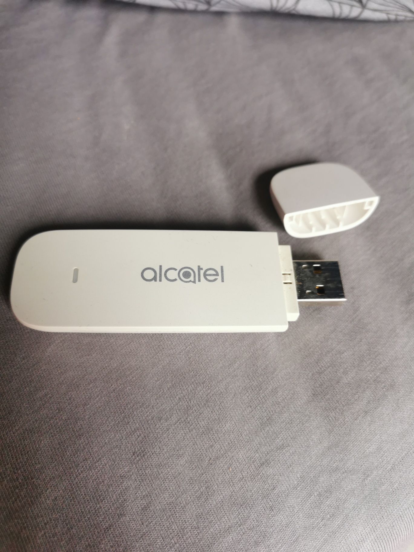 Modem Alcatel IK40V USB 4G LTE na kartę SIM Play Plus Orange T-mobile