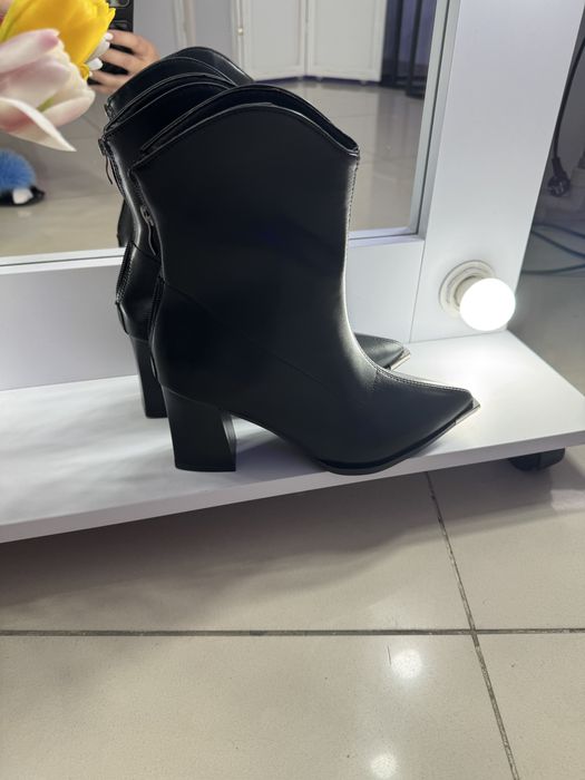 Ботіночкі нові чорні
