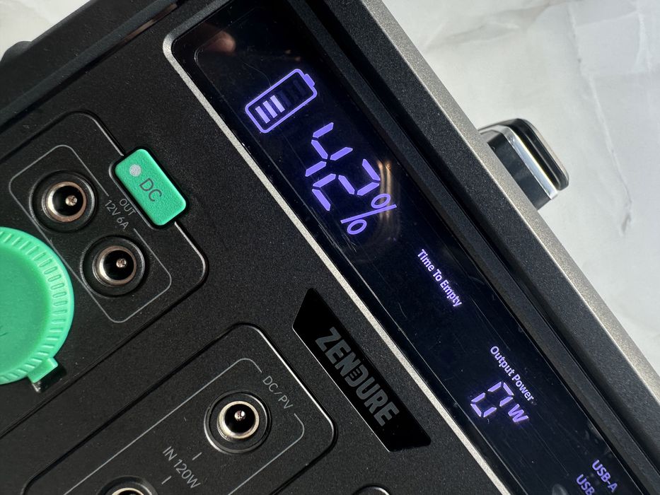 Зарядная станция Zendure SuperBase новая, на гарантии