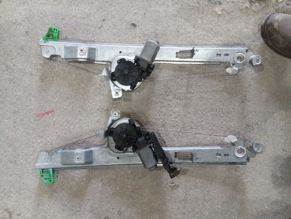 Склопідйомник Renault Scenic 2 II склопідйомники Сценік