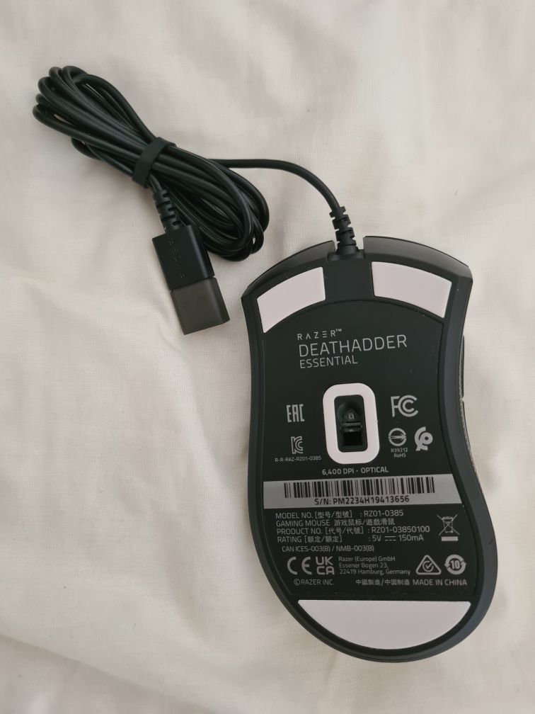 Rato Razer Deathadder Essential