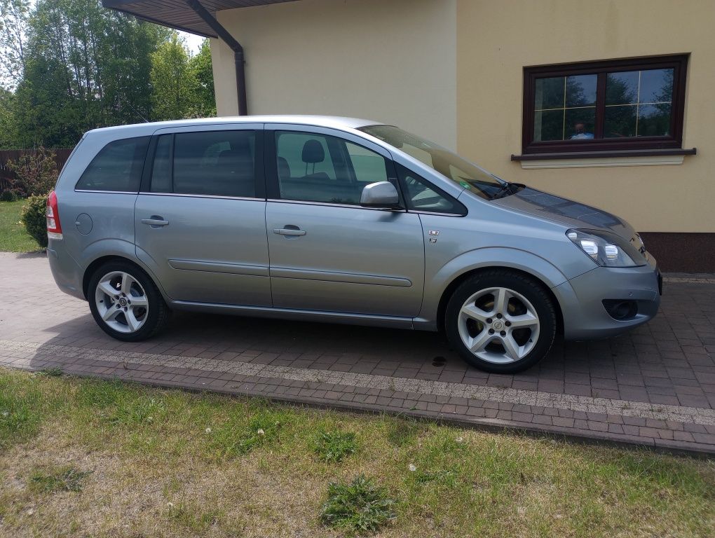 Opel Zafira 1.8 gaz